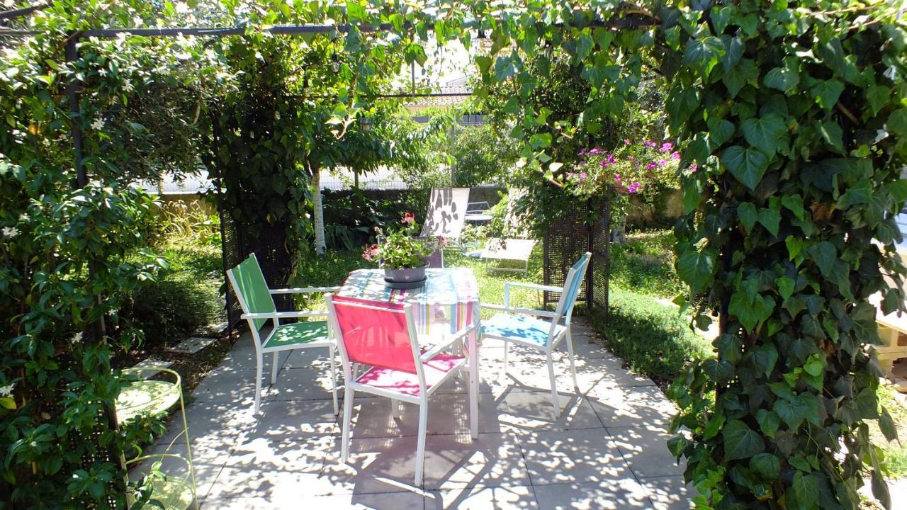La Maison Sous L'Olivier Villa Morieres-les-Avignon Exterior foto